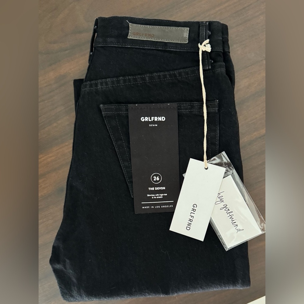 NWT - GRLFRND Woman’s Dark‎ Black Straight Jeans
(Listing #24) - Picture 3 of 7